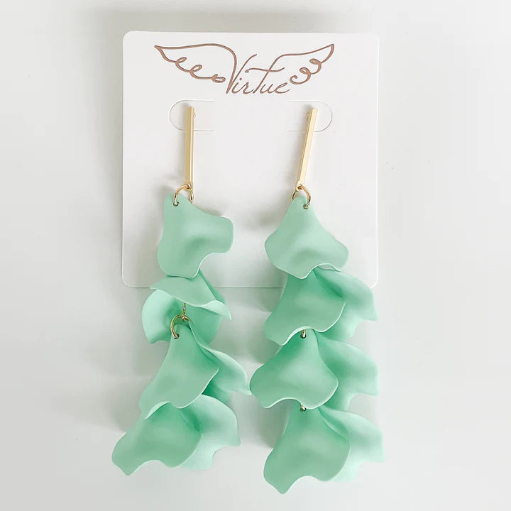 HYACINTH PETAL EARRINGS