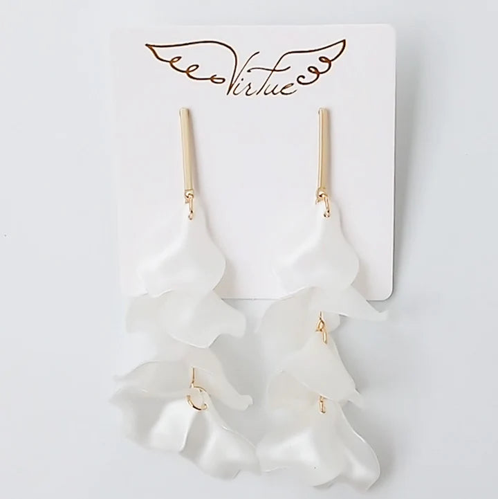 HYACINTH PETAL EARRINGS