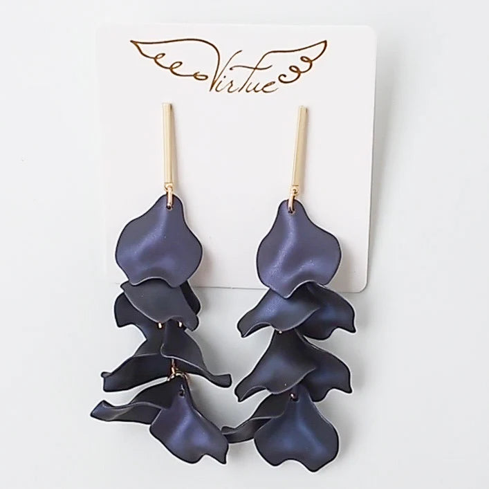 HYACINTH PETAL EARRINGS